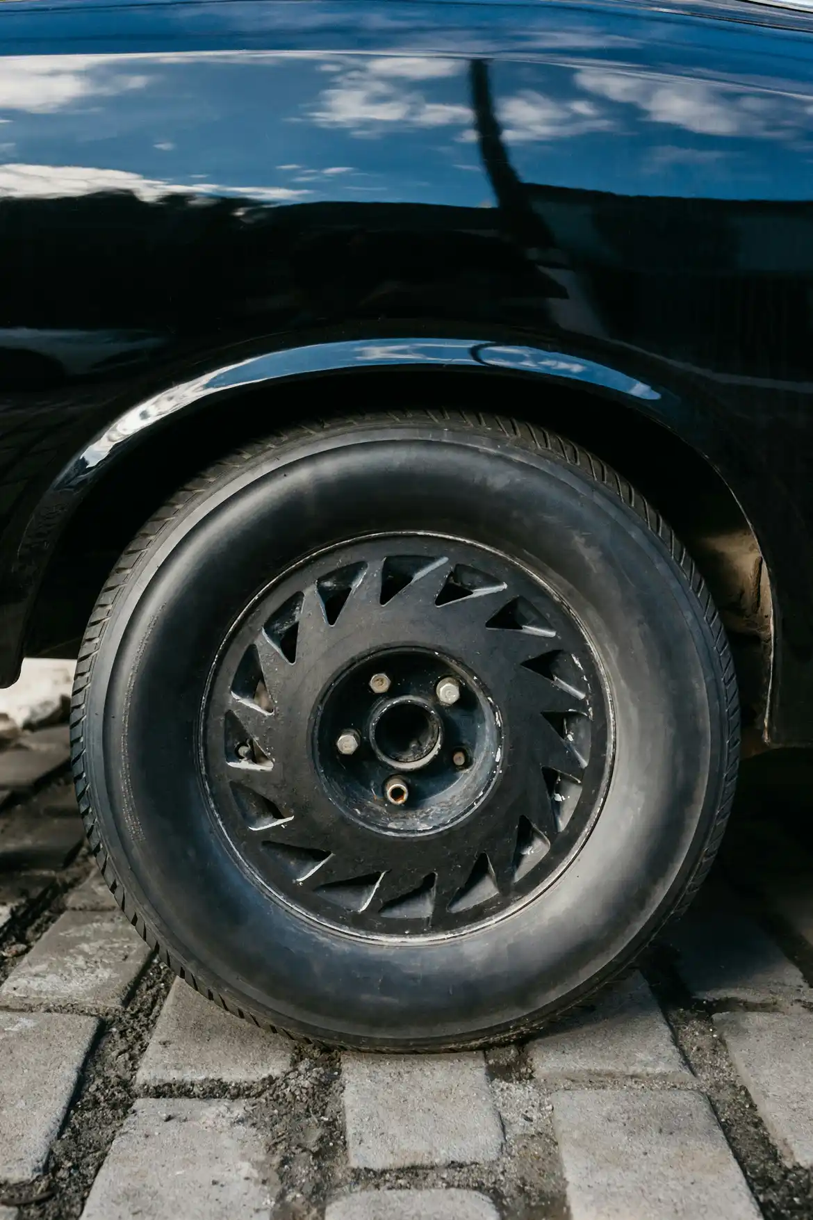 Emergency Tyre Fitting