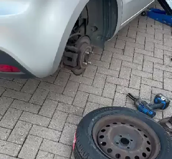 Mobile Tyre Fitting in Action thumbnail